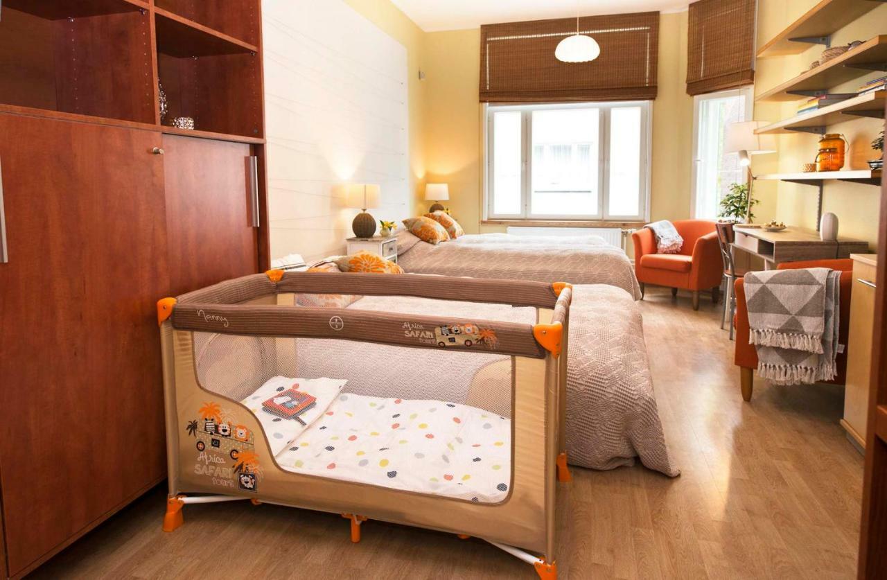 Family Apartment Tallin Exterior foto